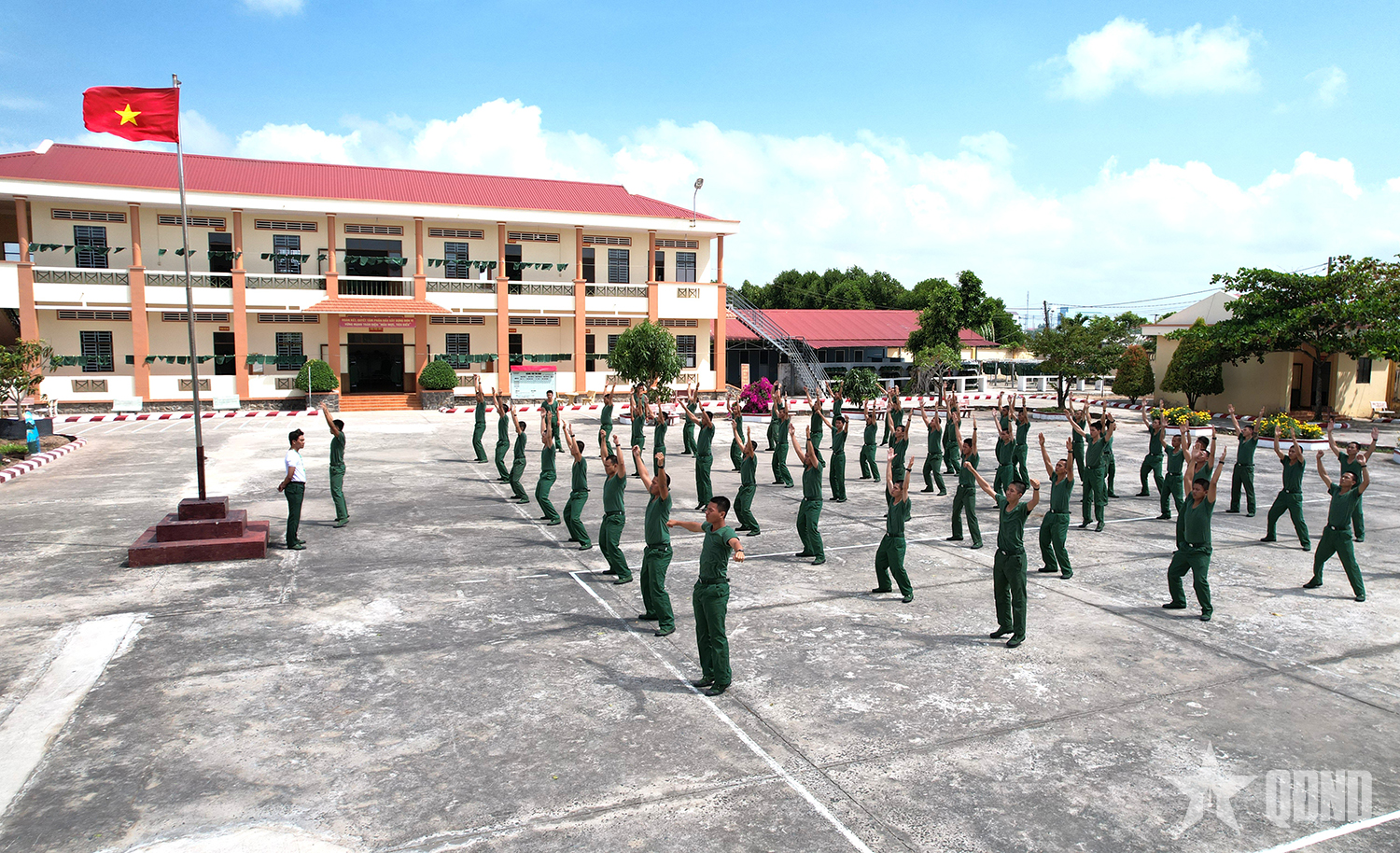 Rèn cán, luyện binh ở Trung đoàn 894 (Bộ CHQS tỉnh Cà Mau)